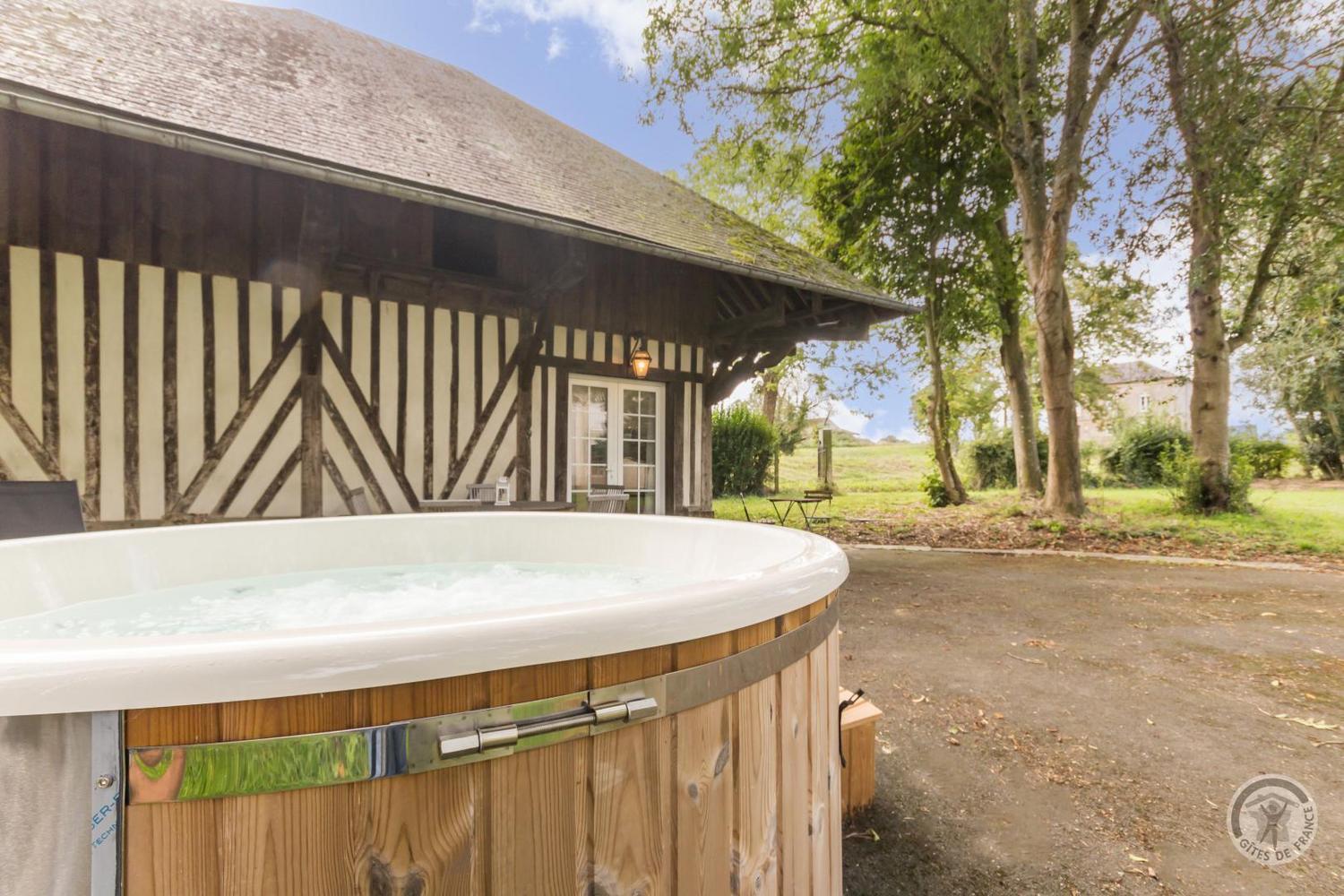 L'Atelier A L'Oree Des Bois Saint-Pierre-en-Auge Bagian luar foto